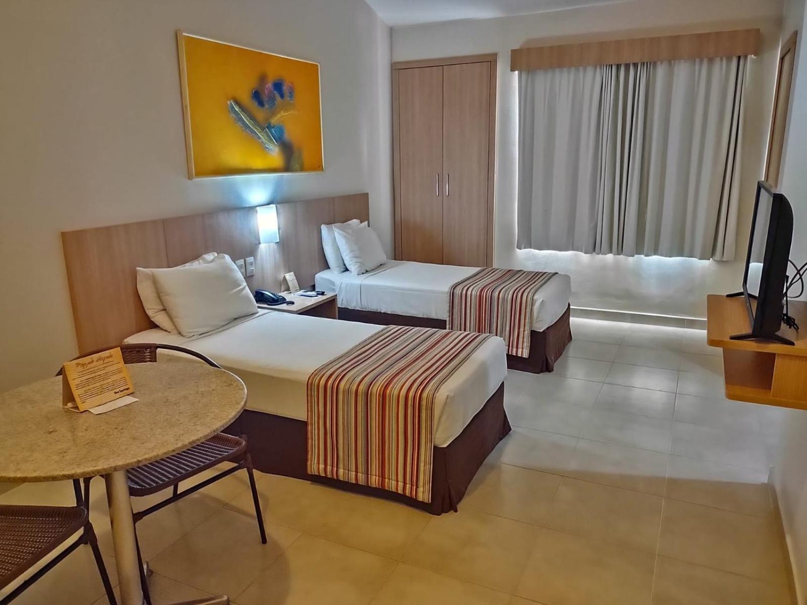 Hot Springs-Golden Flat Apart-Hotel Master Luxo Com Banheira Caldas Novas Exterior foto